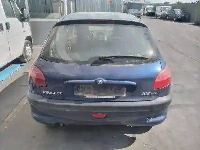 Veículo de Sucata peugeot 206 berlina x-line do ano 2002 alimentado 8hx