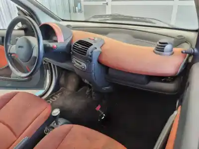 Sloopvoertuig smart cabrio cdi pulse van het jaar 2009 aangedreven d01