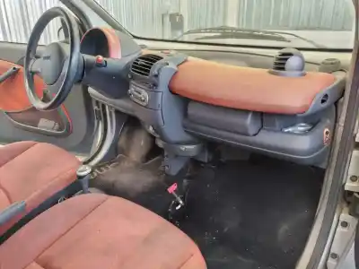 Sloopvoertuig smart cabrio cdi pulse van het jaar 2009 aangedreven d01