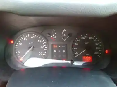 Здавання транспортного засобу renault clio ii fase ii (b/cb0) expression року 2002 потужний d7f g7