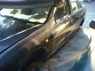 Veículo de Sucata nissan almera (n16/e) 1.8 16v cat do ano 2000 alimentado qg18