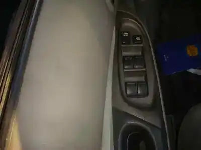 Veículo de Sucata nissan almera (n16/e) 1.8 16v cat do ano 2000 alimentado qg18