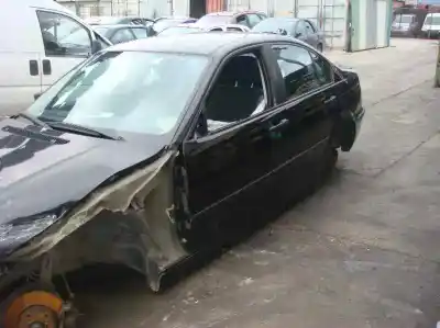 Vehicul casat bmw serie 3 berlina (e46) 320d al anului 2004 alimentat 204d1