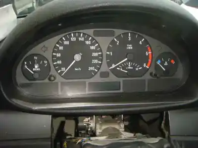 Vehicul casat bmw serie 3 berlina (e46) 320d al anului 2004 alimentat 204d1