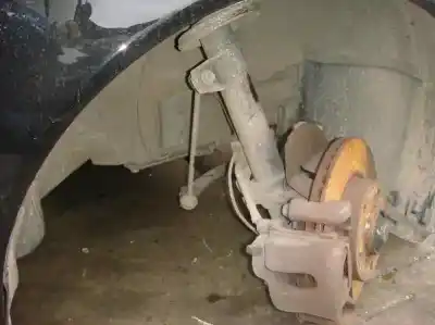 Vehicul casat bmw serie 3 berlina (e46) 320d al anului 2004 alimentat 204d1