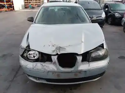 Veicolo di demolizione SEAT IBIZA (6L1) Signo dell'anno 2002 alimentato ASY