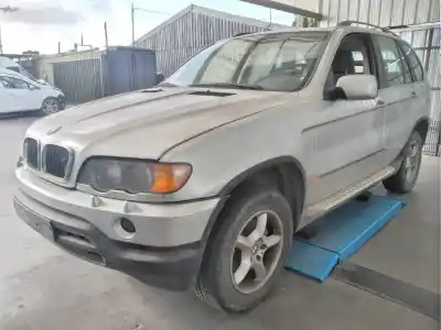 Veículo de Sucata bmw x5 (e53) 3.0d do ano 2002 alimentado 306d1