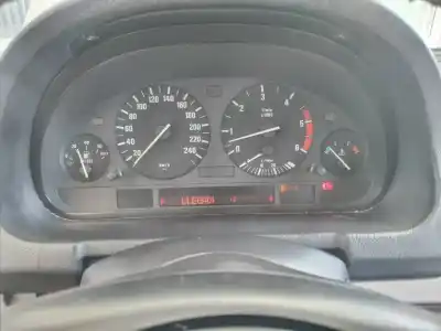 Veículo de Sucata bmw x5 (e53) 3.0d do ano 2002 alimentado 306d1