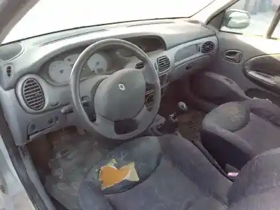 Здавання транспортного засобу renault megane i scenic (ja0) 1.6 року 2001 потужний k4m a7