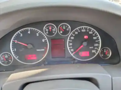 Verschrottungsfahrzeug audi a6 berlina (4b2) 2.4 (121kw) des jahres 2003 angetrieben bdv