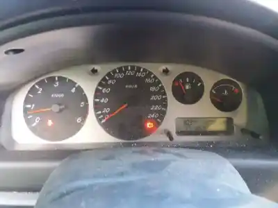 Veículo de Sucata nissan almera (n16/e) comfort do ano 2001 alimentado yd22