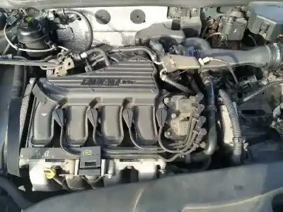 Verschrottungsfahrzeug fiat bravo (182) 1.6 16v cat des jahres 2001 angetrieben 182b6000