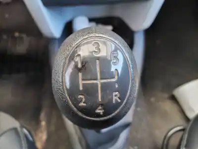 Veicolo di demolizione dacia logan ambiance dell'anno 2014 alimentato k9kc6