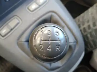 Veicolo di demolizione fiat                                               idea (135)                                                                                                                                                                                                                                                 1.4                                                                                                                                                                                                                                                        dell'anno 2004 alimentato 843a1000