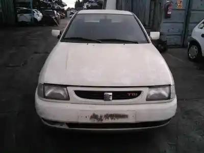 Veicolo di demolizione seat cordoba berlina (6k2) sxe dell'anno 1997 alimentato ahu