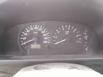 Veicolo di demolizione opel agila color-edition dell'anno 2002 alimentato z12xe