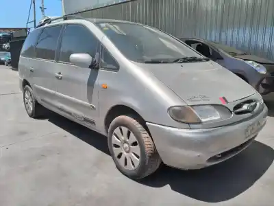 Veículo de Sucata ford galaxy (vx) core glx do ano 2001 alimentado ahu