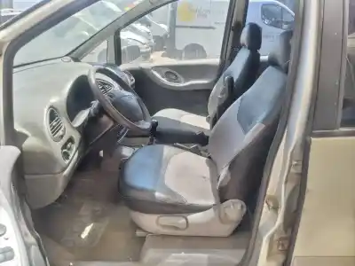 Veículo de Sucata ford galaxy (vx) core glx do ano 2001 alimentado ahu