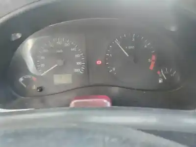 Veículo de Sucata ford galaxy (vx) core glx do ano 2001 alimentado ahu