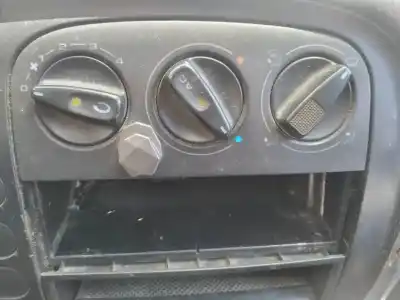 Veículo de Sucata ford galaxy (vx) core glx do ano 2001 alimentado ahu