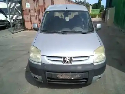 Veicolo di demolizione PEUGEOT PARTNER (S2) Combiespace dell'anno 2005 alimentato RHY