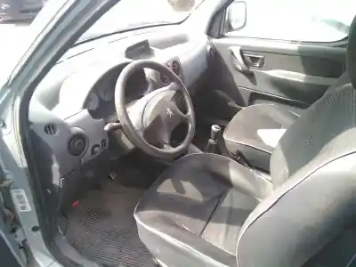 Veicolo di demolizione peugeot partner (s2) combiespace dell'anno 2005 alimentato rhy