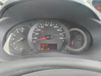 Veículo de Sucata renault kangoo furgón confort do ano 2011 alimentado k9ka8