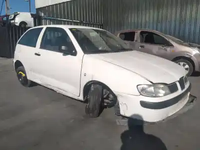 Veicolo di demolizione seat ibiza (6k1) stella dell'anno 2002 alimentato aqm