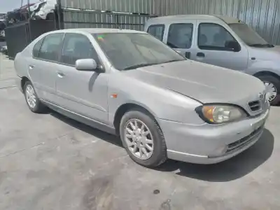 Veículo de Sucata nissan primera berlina (p11) elegance do ano 2000 alimentado qg18