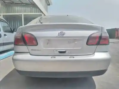 Veículo de Sucata nissan primera berlina (p11) elegance do ano 2000 alimentado qg18
