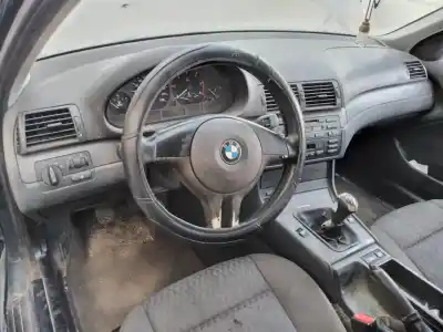 Véhicule à la ferraille bmw serie 3 berlina (e46) 320d de l'année 2001 alimenté 204d1