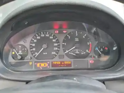 Véhicule à la ferraille bmw serie 3 berlina (e46) 320d de l'année 2001 alimenté 204d1