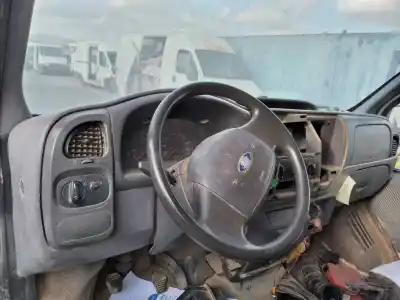 Véhicule à la ferraille ford transit caja cerrada, corta (fy) (2000 =>) ft 300 2.0 de l'année 2005 alimenté abfa