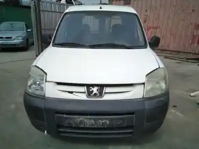 Veicolo di demolizione PEUGEOT PARTNER (S2) Combiespace dell'anno 2006 alimentato WJY