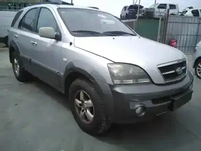 Vehicul casat kia sorento 2.5 crdi ex al anului 2006 alimentat d4cb