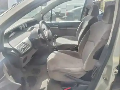 Scrapping Vehicle peugeot 807 sr pack of the year 2005 powered rhw