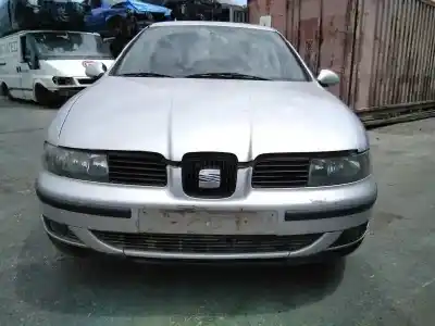 Здавання транспортного засобу SEAT LEON (1M1) Sport року 2004 потужний ASV