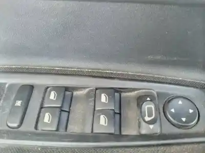 Veículo de Sucata citroen c4 berlina vtr plus do ano 2004 alimentado nfu