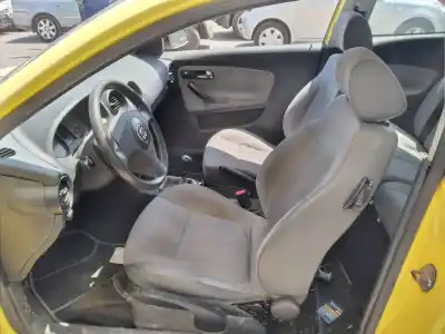 Veículo de Sucata seat ibiza (6l1) stella do ano 2003 alimentado azq