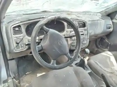 Veículo de Sucata nissan primera berlina (p11) comfort do ano 2000 alimentado cd20
