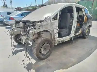 Здавання транспортного засобу ford c-max trend року 2014 потужний t3da