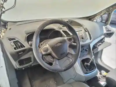 Здавання транспортного засобу ford c-max trend року 2014 потужний t3da