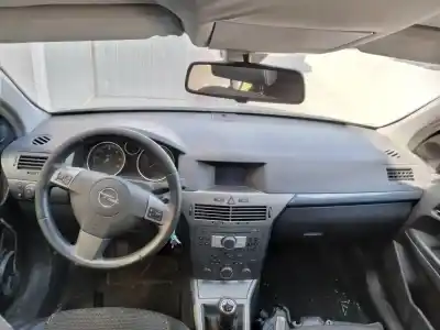 Veículo de Sucata opel astra h berlina edition do ano 2006 alimentado z19dth