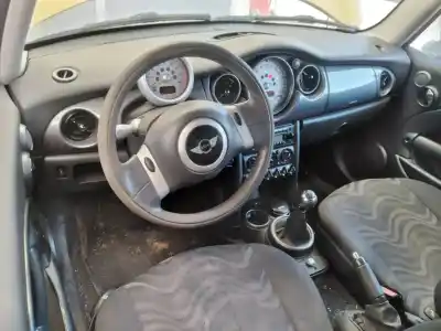 Scrapping Vehicle bmw mini (r50,r53) one of the year 2003 powered w10b16a