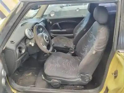 Scrapping Vehicle bmw mini (r50,r53) one of the year 2003 powered w10b16a