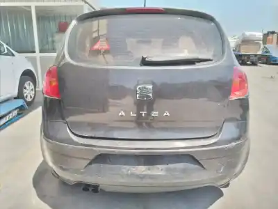 Vehicul casat seat altea (5p1) reference al anului 2004 alimentat bjb
