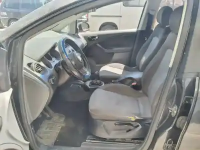 Vehicul casat seat altea (5p1) reference al anului 2004 alimentat bjb