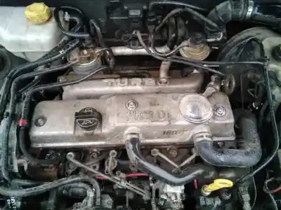 Sloopvoertuig ford fiesta berlina (dx) ambiente van het jaar 2001 aangedreven rtn