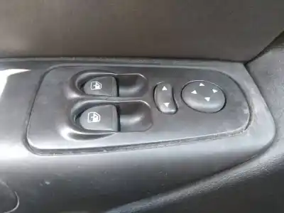 Здавання транспортного засобу lancia ypsilon (101) 1.4 16v oro (10.2006->) року 2006 потужний 843a1000