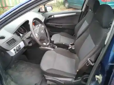 Veículo de Sucata opel astra h berlina cosmo do ano 2004 alimentado z17dth